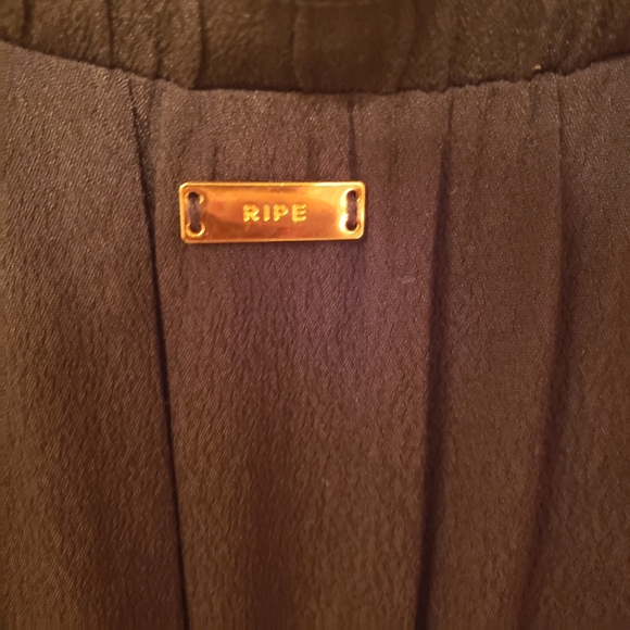 Ripe Off the Shoulder Maxi Dress Size Medium - Picture 5 of 6